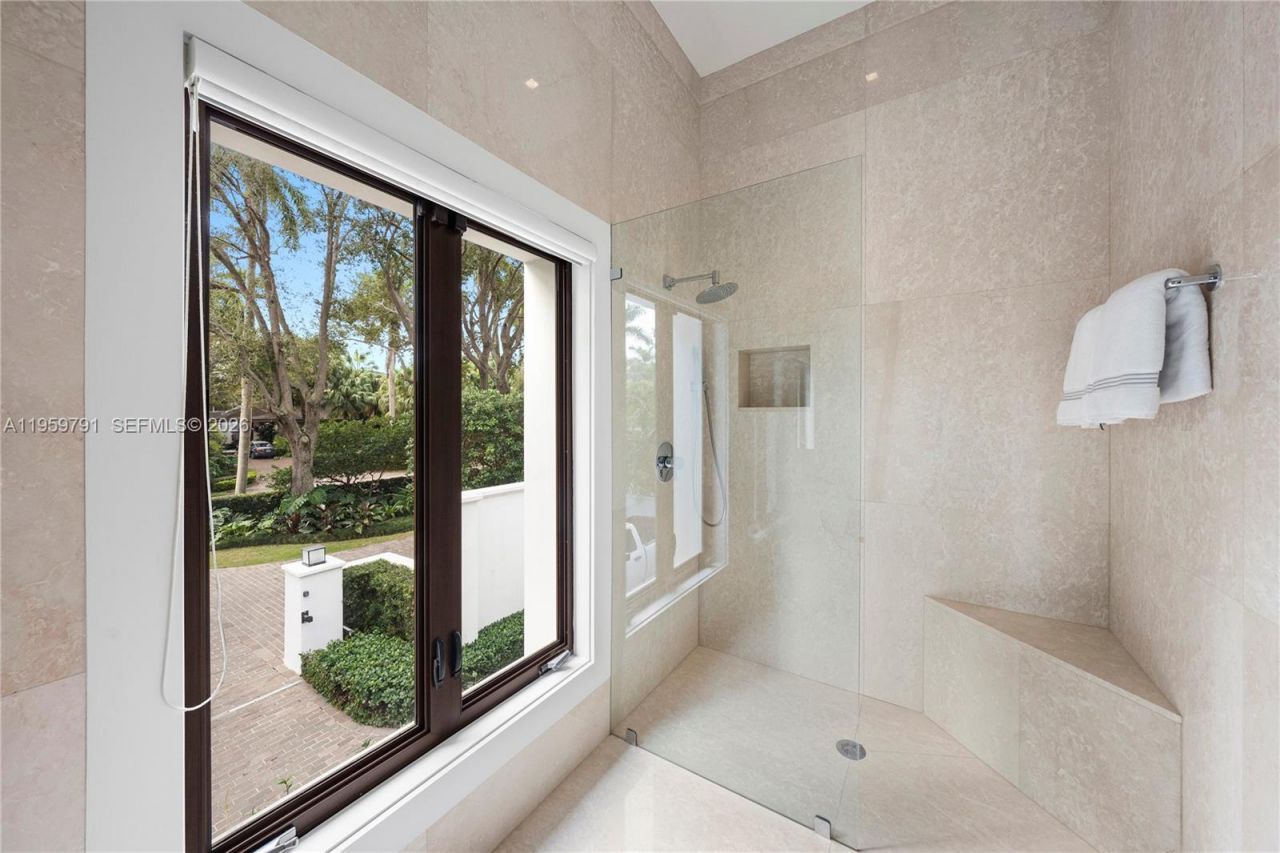 555 Arvida Pkwy, Coral Gables, FL 33156 Photo