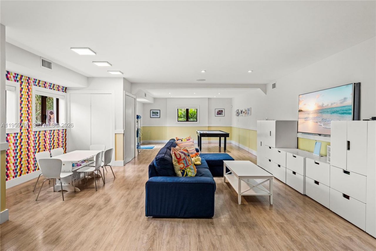 555 Arvida Pkwy, Coral Gables, FL 33156 Photo