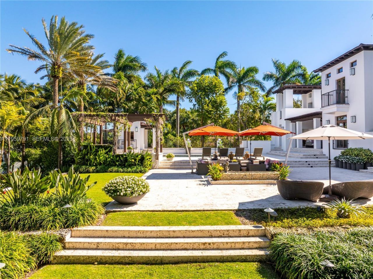 555 Arvida Pkwy, Coral Gables, FL 33156 Photo