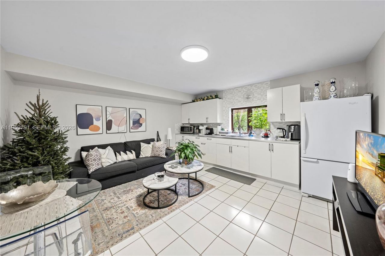 555 Arvida Pkwy, Coral Gables, FL 33156 Photo