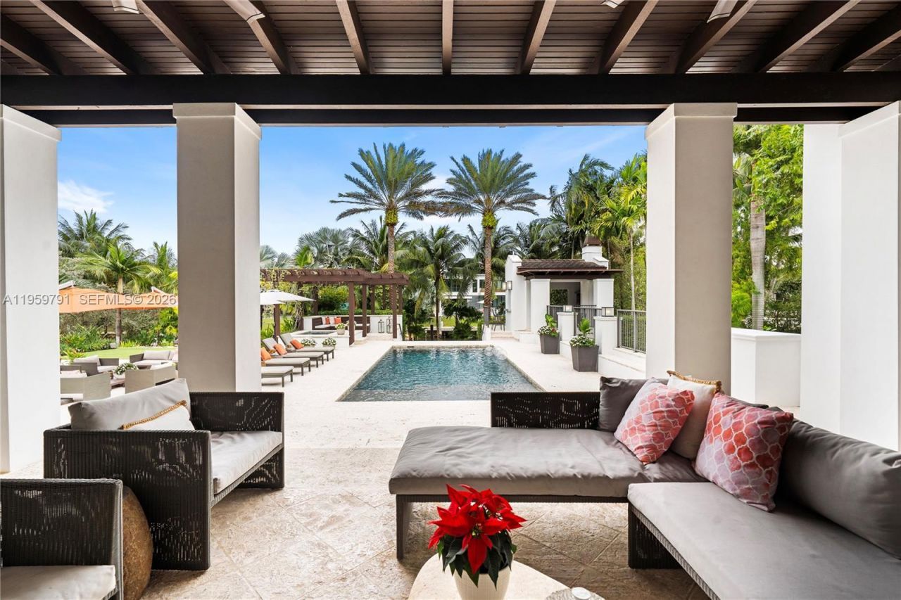 555 Arvida Pkwy, Coral Gables, FL 33156 Photo