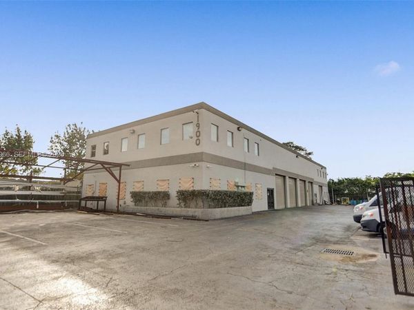 1900 NW 32nd St , Pompano Beach, FL 33064