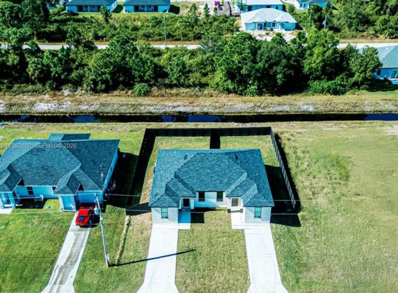 1116 Capetown Ave , Lehigh Acres, FL 33974 Photo