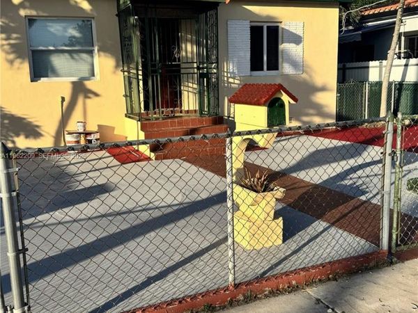 3445 NW 2nd St, Miami, FL 33125