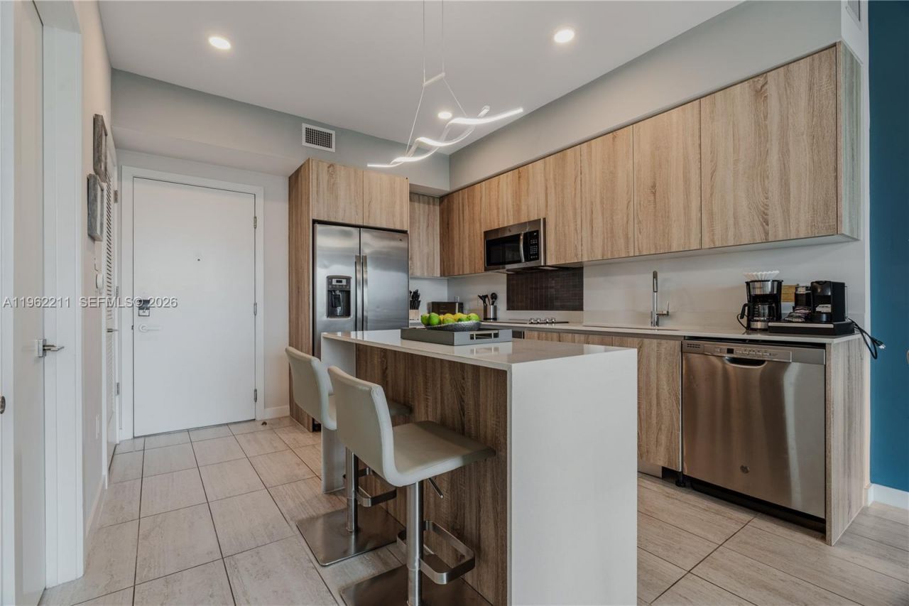 3900 Biscayne Blvd , Unit S-904, Miami, FL 33137 Photo