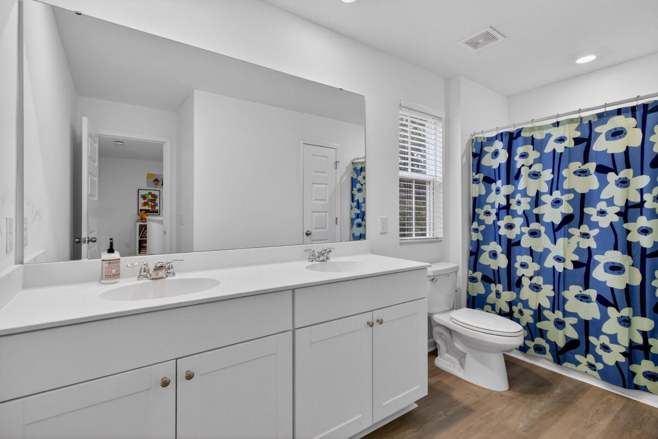 103 Pine Gate Drive Photo 32