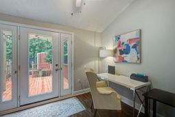 713 Davenport Drive photo 4