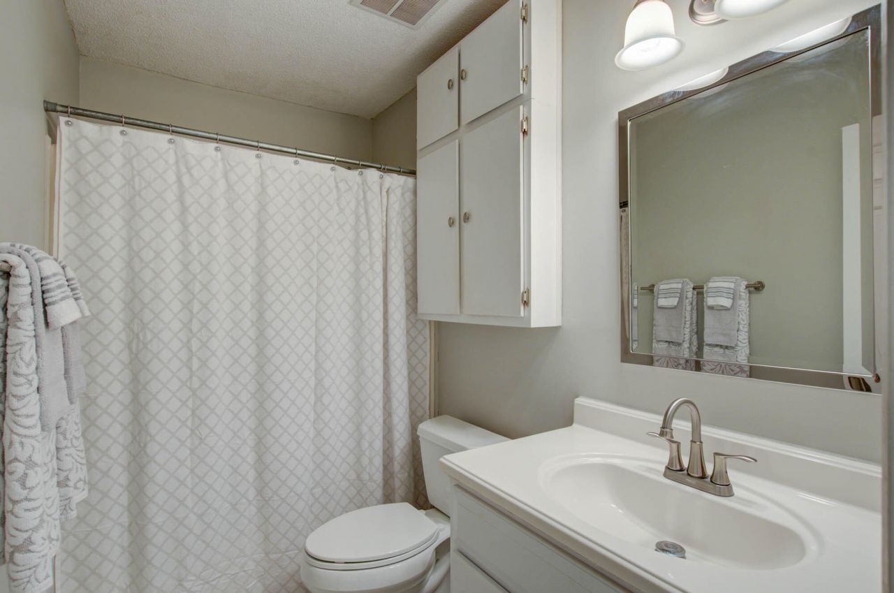 713 Davenport Drive Photo 9