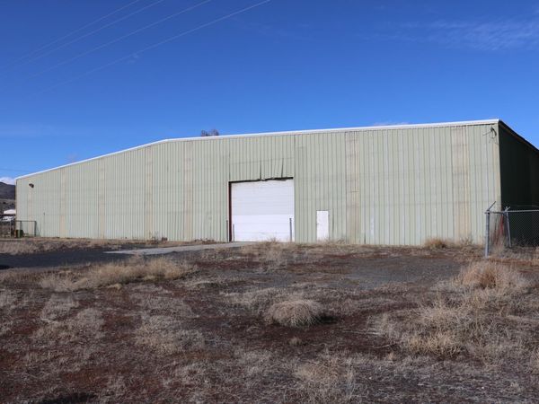 411 Snow Mountain Avenue, Hines, OR 97738