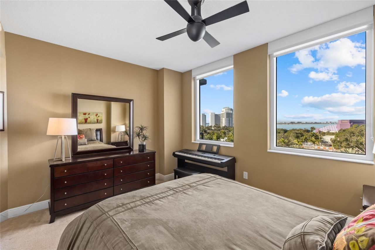 800 N Tamiami Trail, Unit 611, Sarasota, FL 34236 Photo