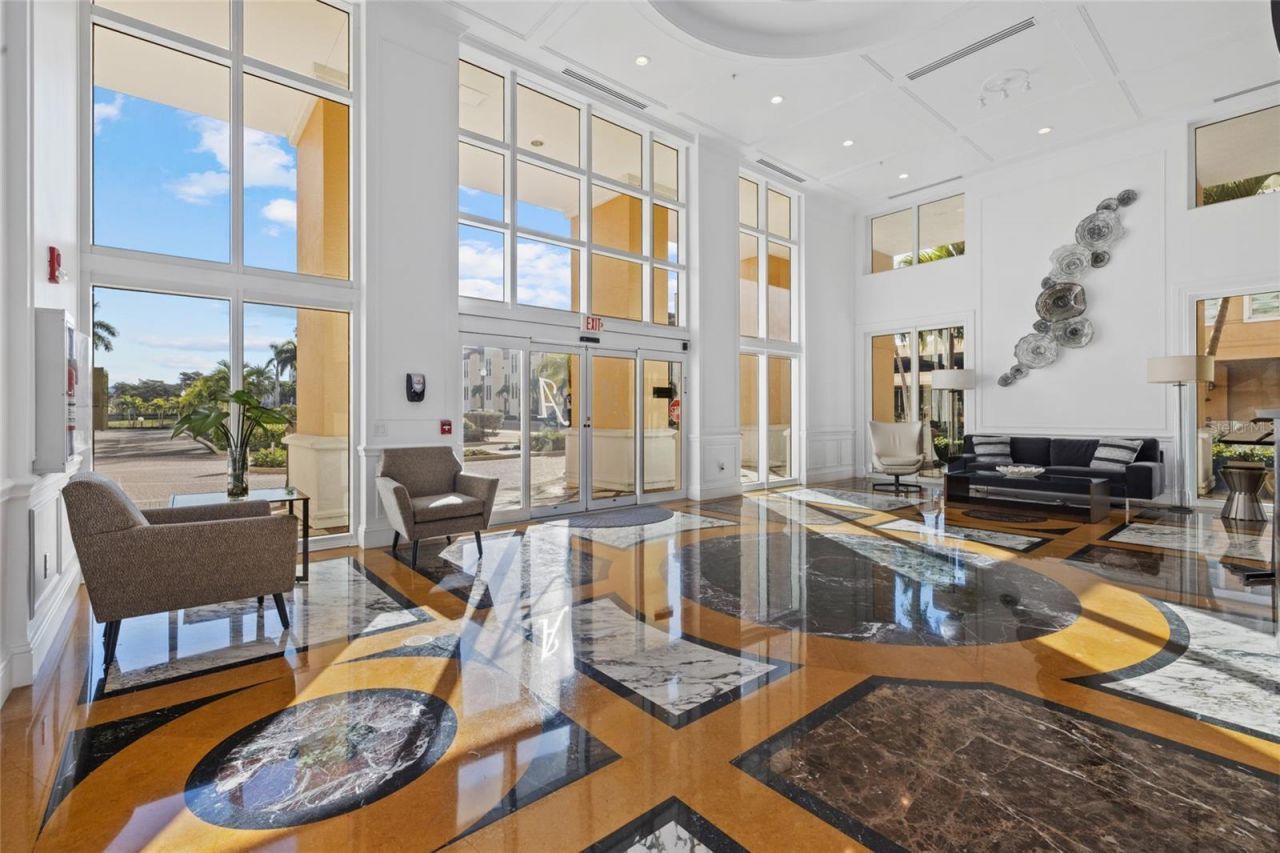 800 N Tamiami Trail, Unit 611, Sarasota, FL 34236 Photo