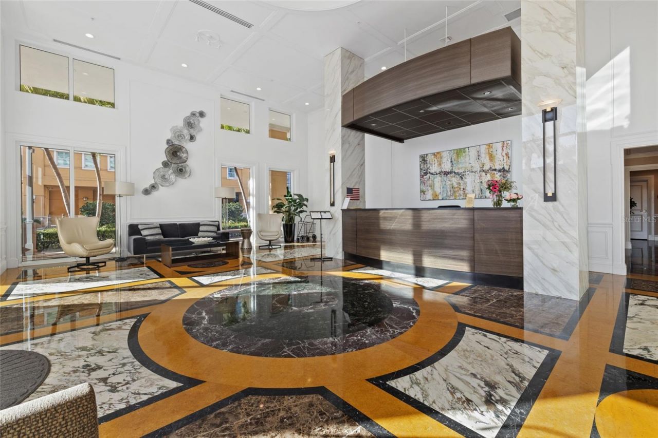 800 N Tamiami Trail, Unit 611, Sarasota, FL 34236 Photo