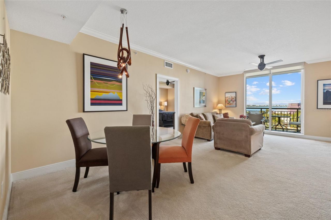 800 N Tamiami Trail, Unit 611, Sarasota, FL 34236 Photo