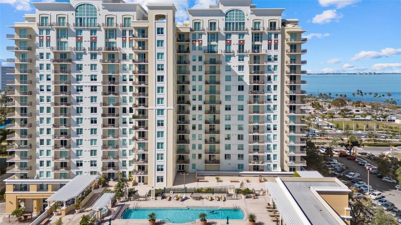 800 N Tamiami Trail, Unit 611, Sarasota, FL 34236 Photo
