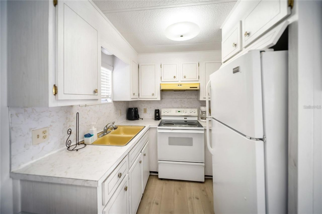 10315 Cortez Road, Unit 60-4, Bradenton, FL 34210 Photo