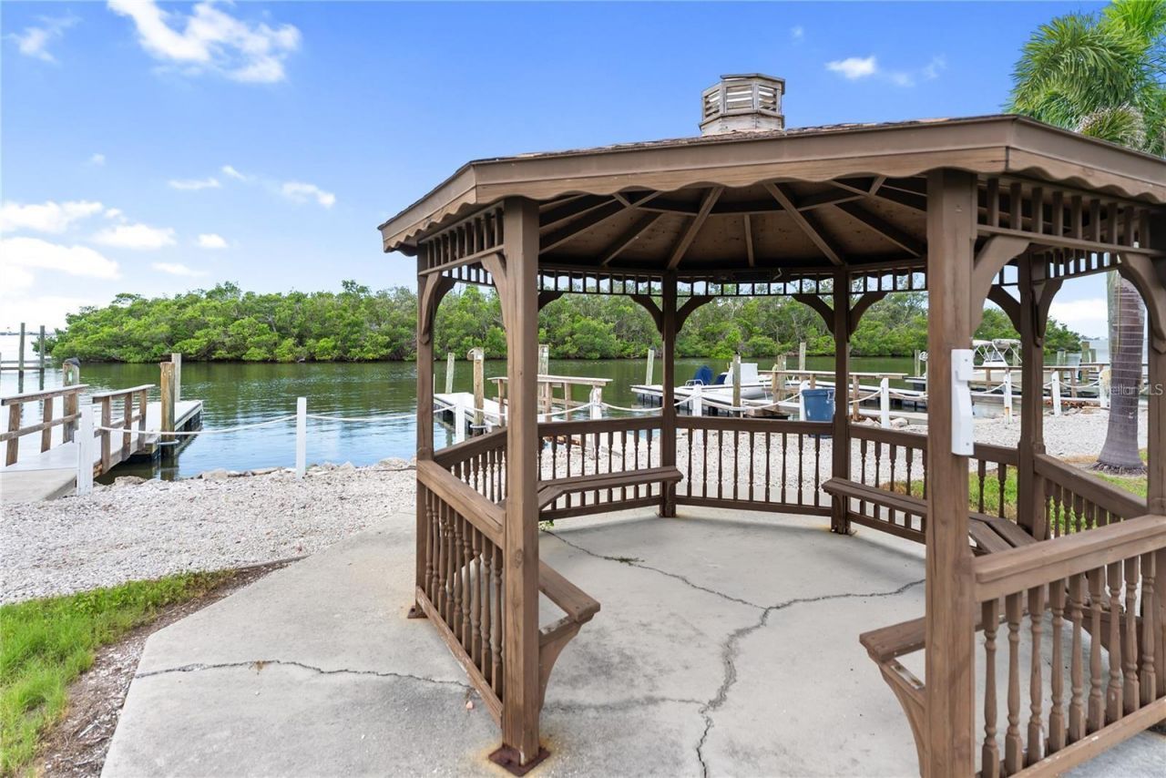 10315 Cortez Road, Unit 60-4, Bradenton, FL 34210 Photo