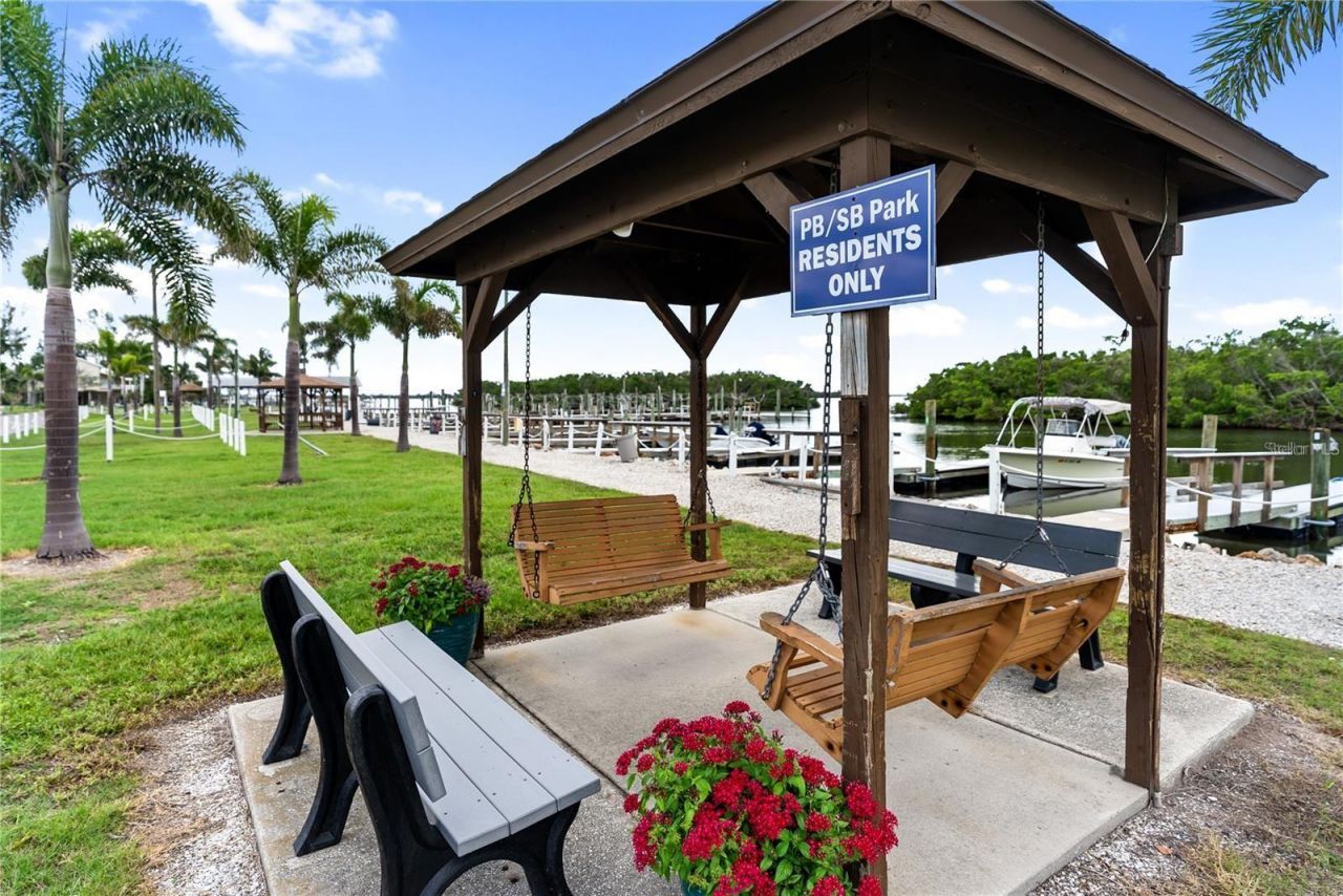 10315 Cortez Road, Unit 60-4, Bradenton, FL 34210 Photo