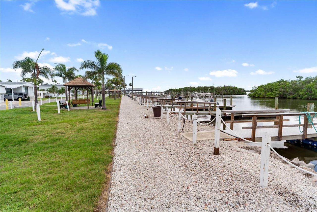 10315 Cortez Road, Unit 60-4, Bradenton, FL 34210 Photo
