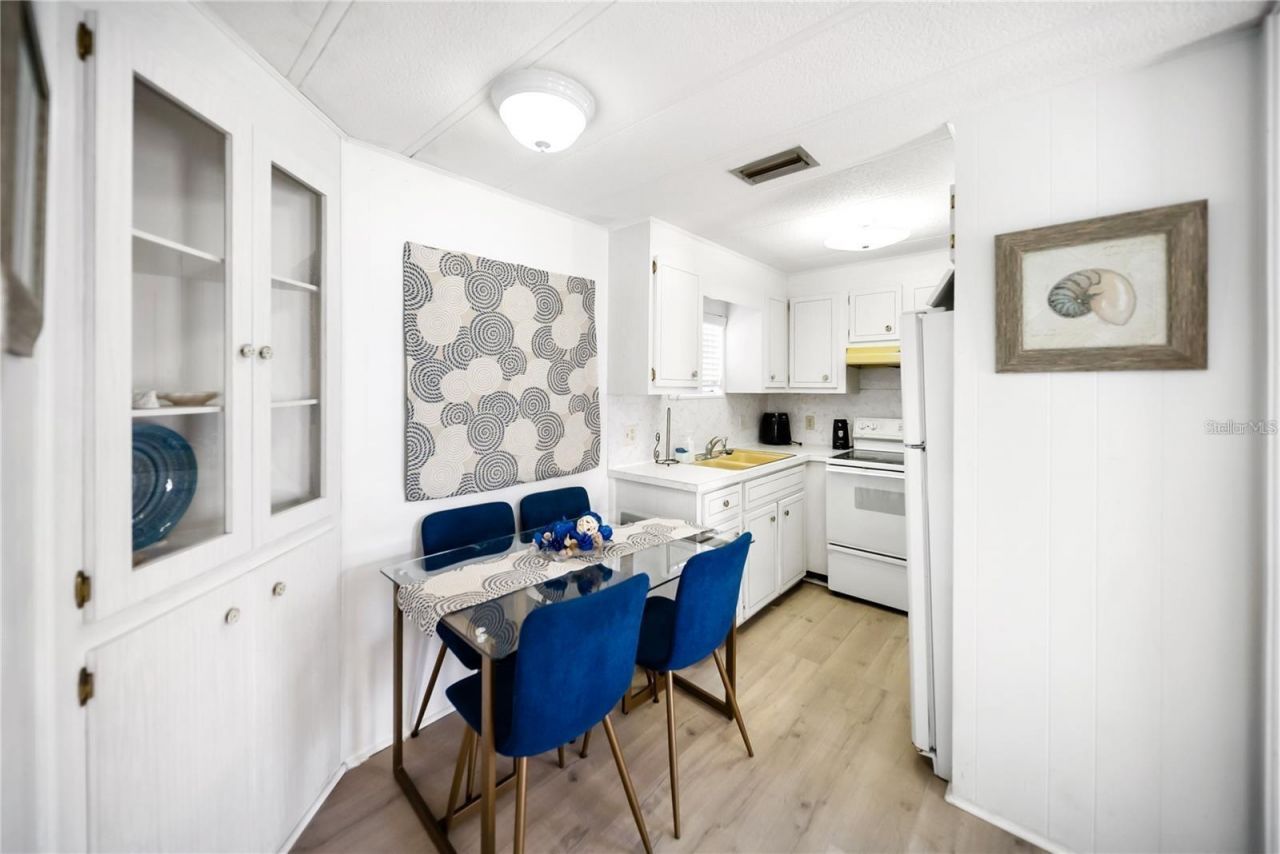 10315 Cortez Road, Unit 60-4, Bradenton, FL 34210 Photo