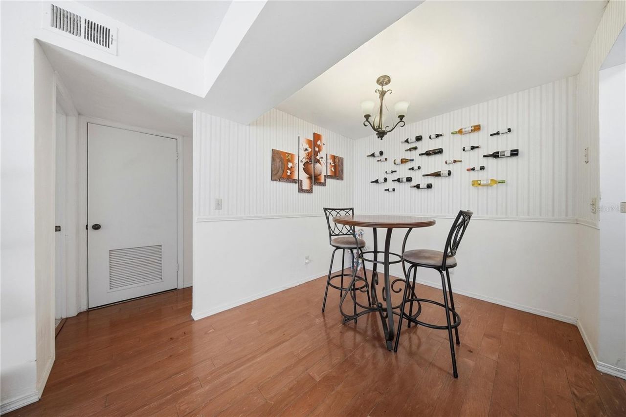 10200 N Gandy Boulevard, Unit 714, Saint Petersburg, FL 33702 Photo