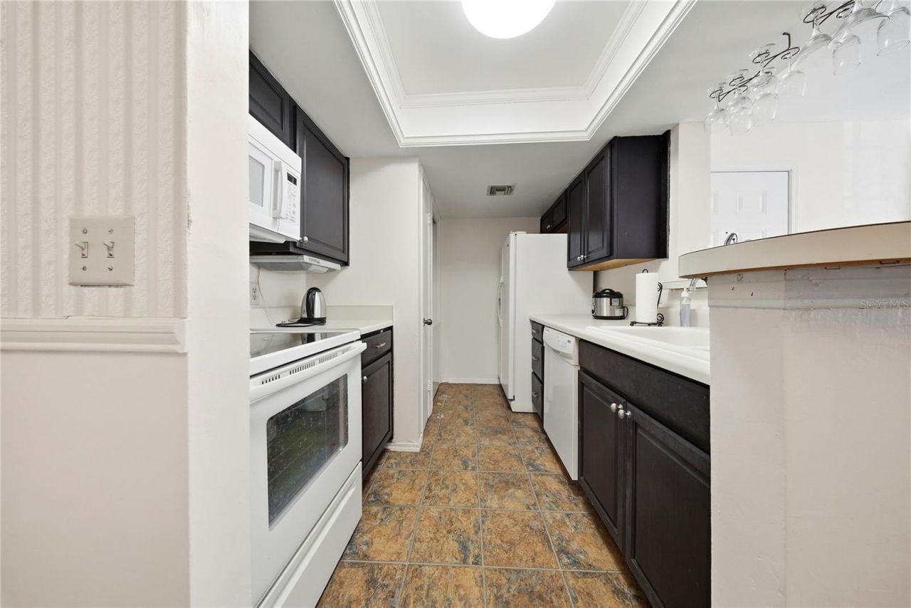 10200 N Gandy Boulevard, Unit 714, Saint Petersburg, FL 33702 Photo