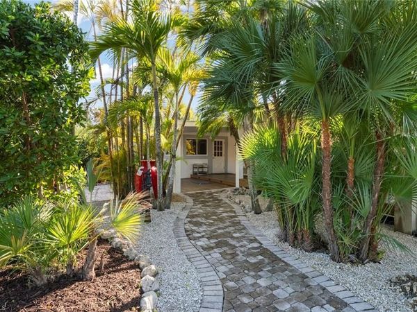 SANIBEL, FL 33957