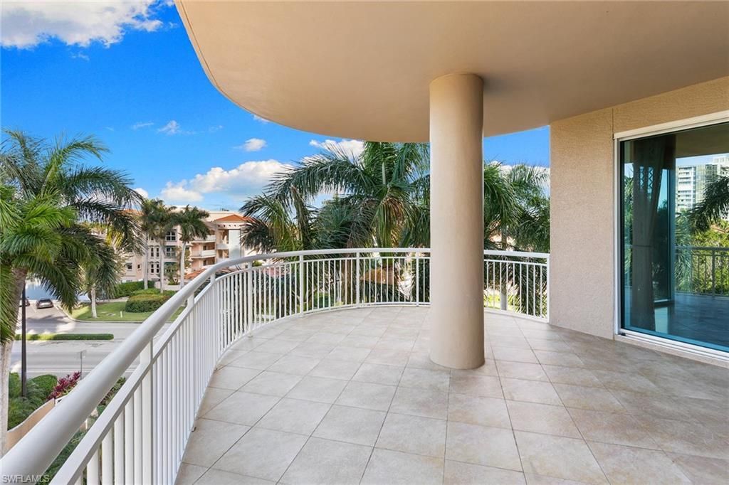 4501 Gulf Shore Blvd N, Unit 405, Naples, FL 34103 Photo