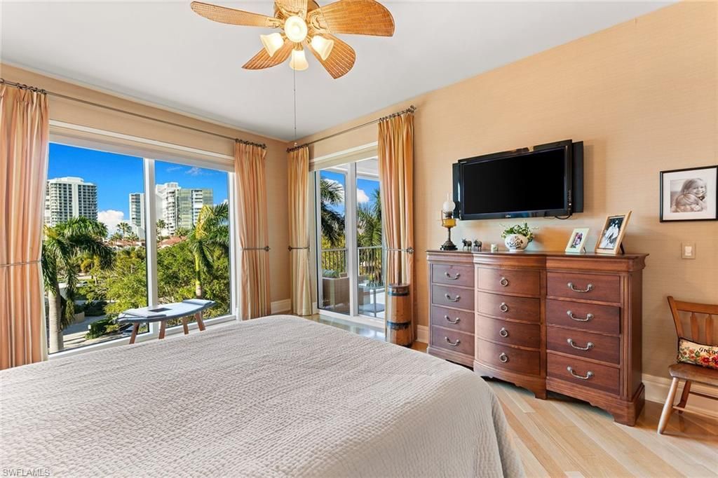 4501 Gulf Shore Blvd N, Unit 405, Naples, FL 34103 Photo