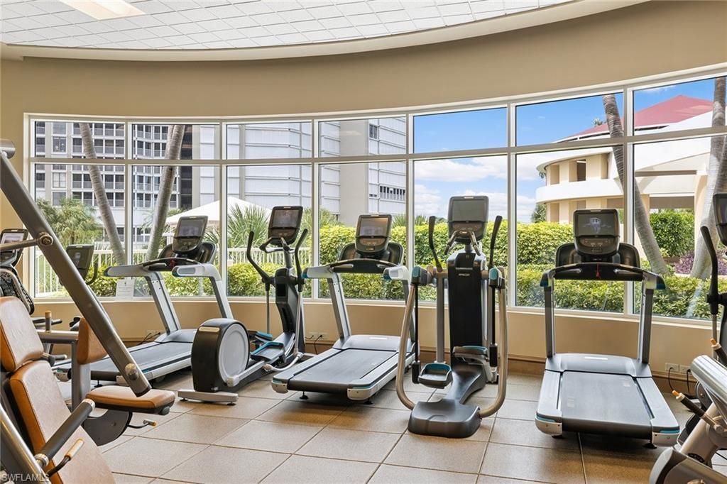 4501 Gulf Shore Blvd N, Unit 405, Naples, FL 34103 Photo