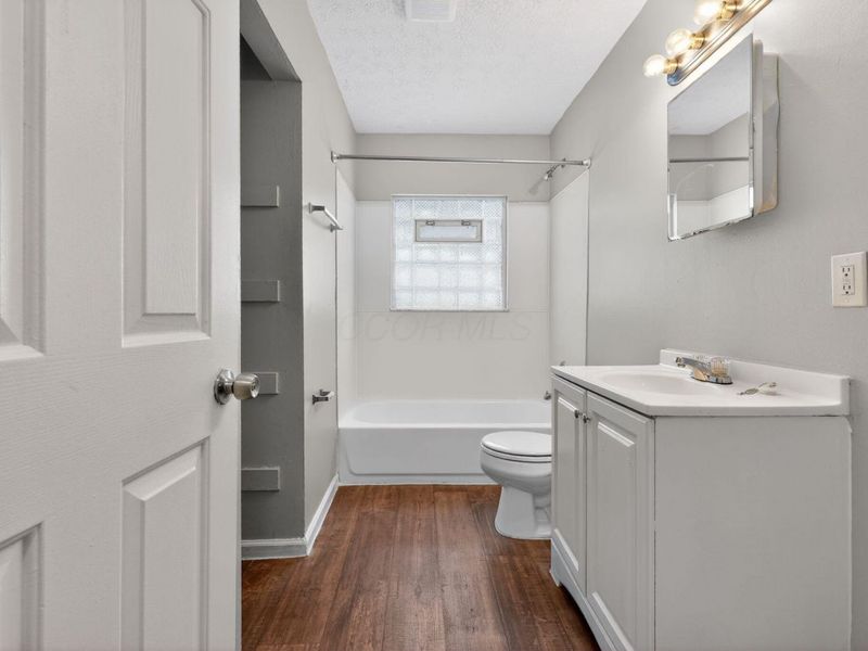 1805 E 26th Avenue, Columbus, OH 43219 Photo 18