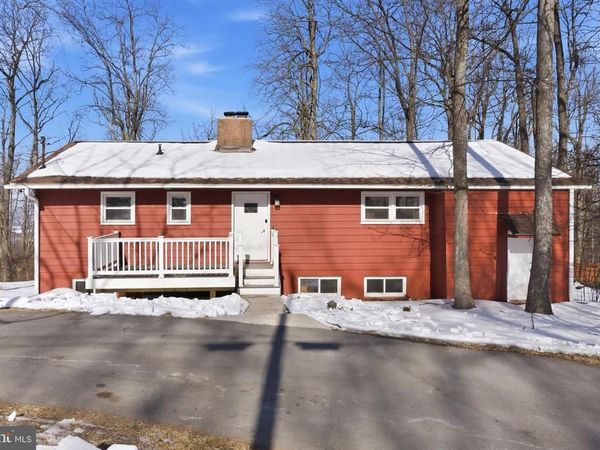 689 ULYSSES WAY, LINDEN, VA 22642