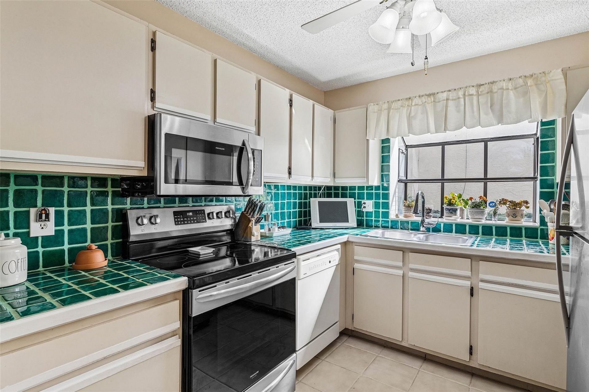 3023 NW 48th Avenue, Unit 3023, Coconut Creek, FL 33063 Photo