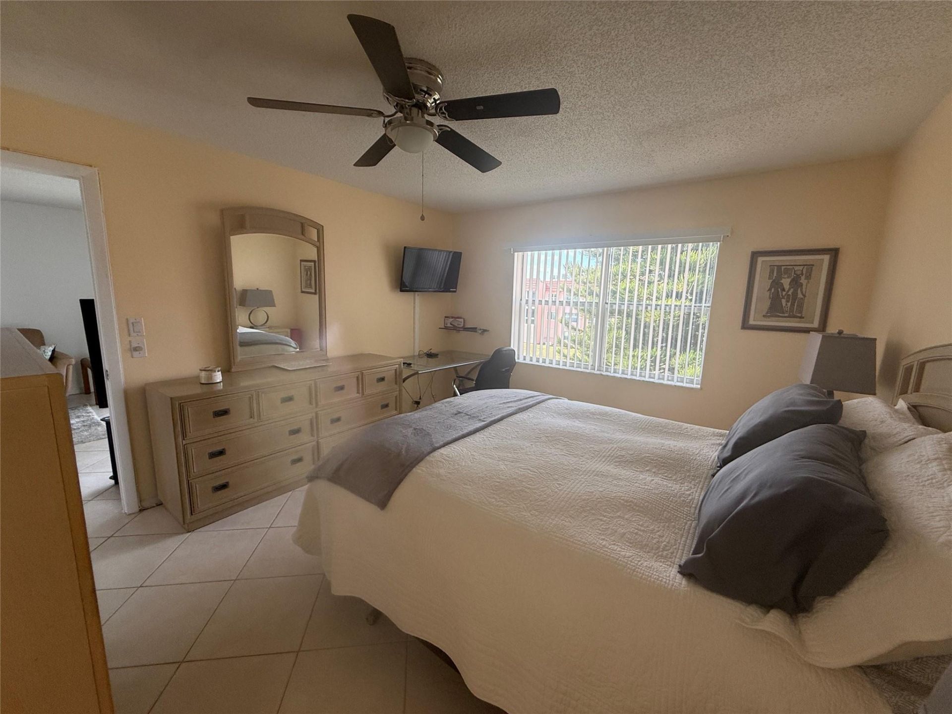 9400 Sunrise Lakes Boulevard, Unit 304, Sunrise, FL 33322 Photo