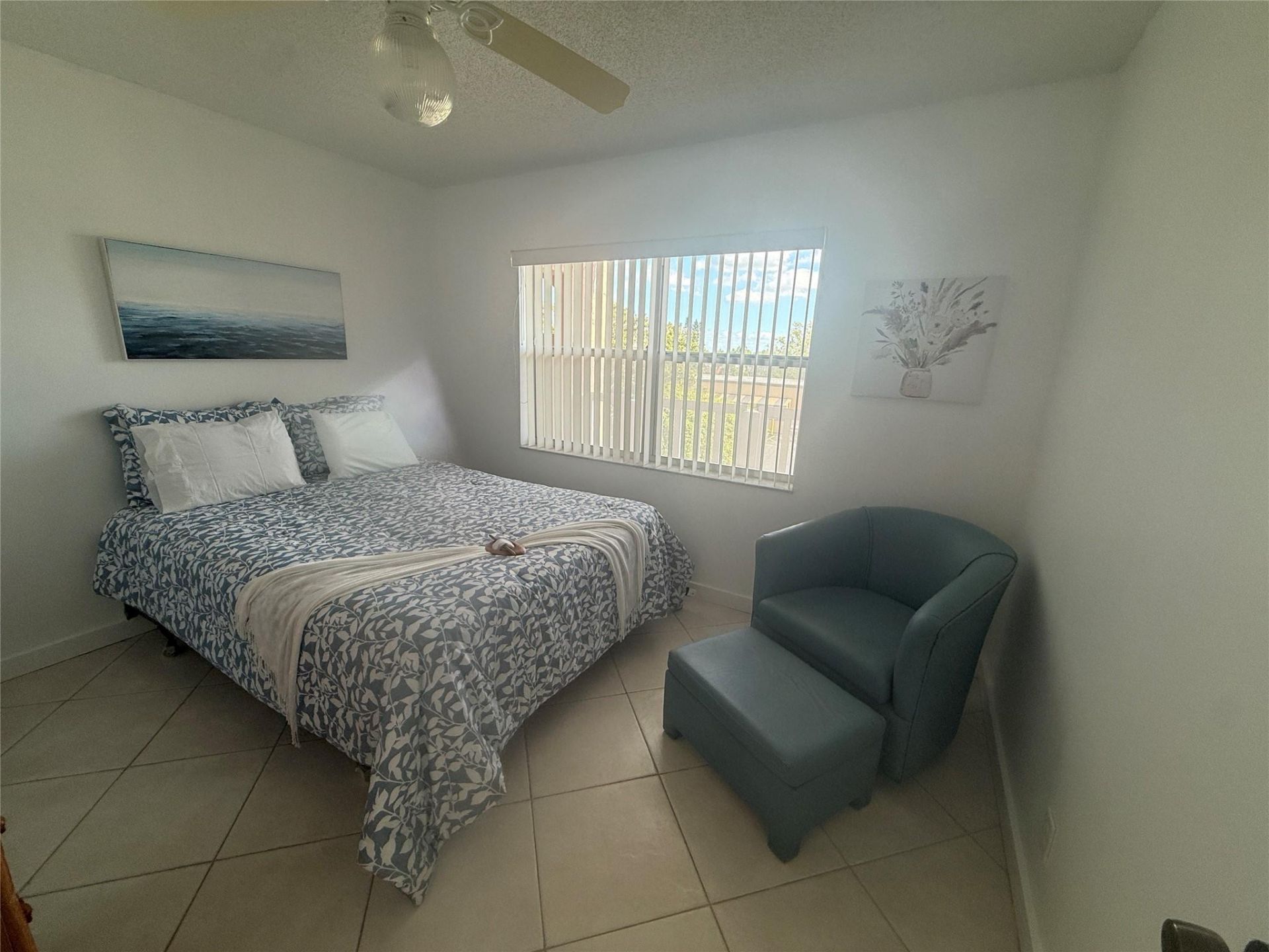 9400 Sunrise Lakes Boulevard, Unit 304, Sunrise, FL 33322 Photo