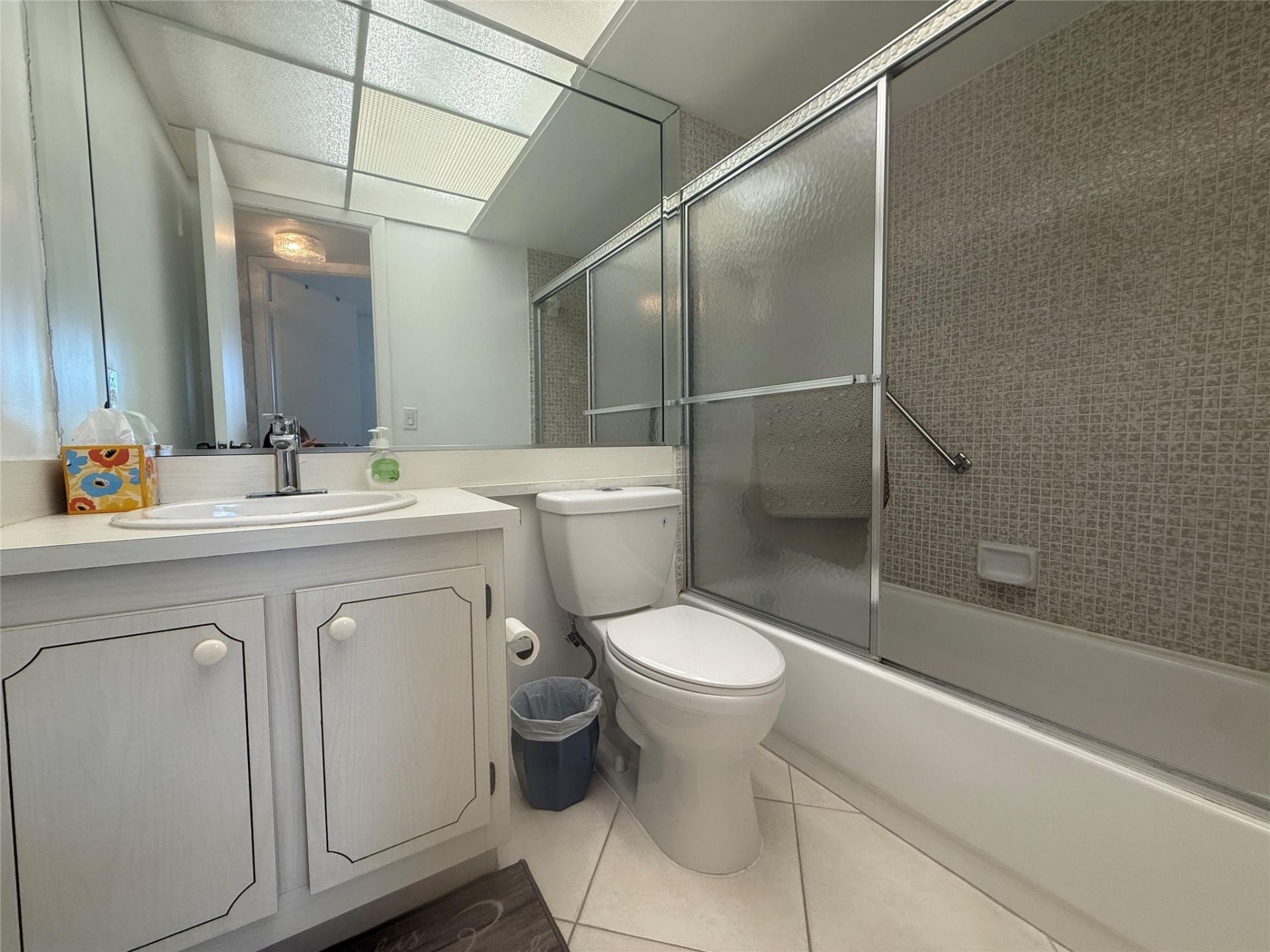 9400 Sunrise Lakes Boulevard, Unit 304, Sunrise, FL 33322 Photo