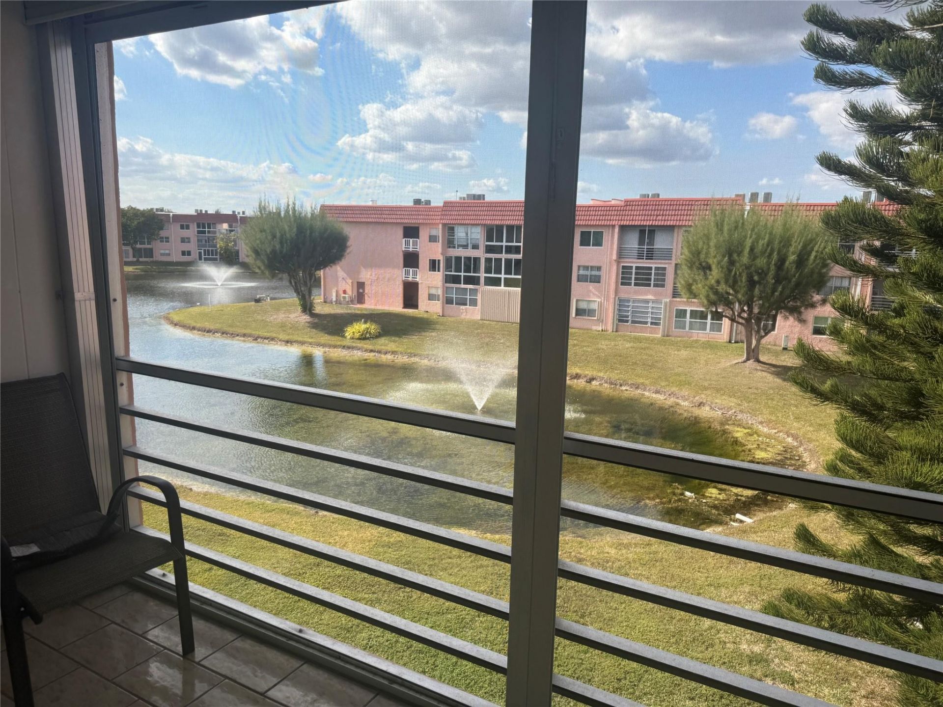 9400 Sunrise Lakes Boulevard, Unit 304, Sunrise, FL 33322 Photo