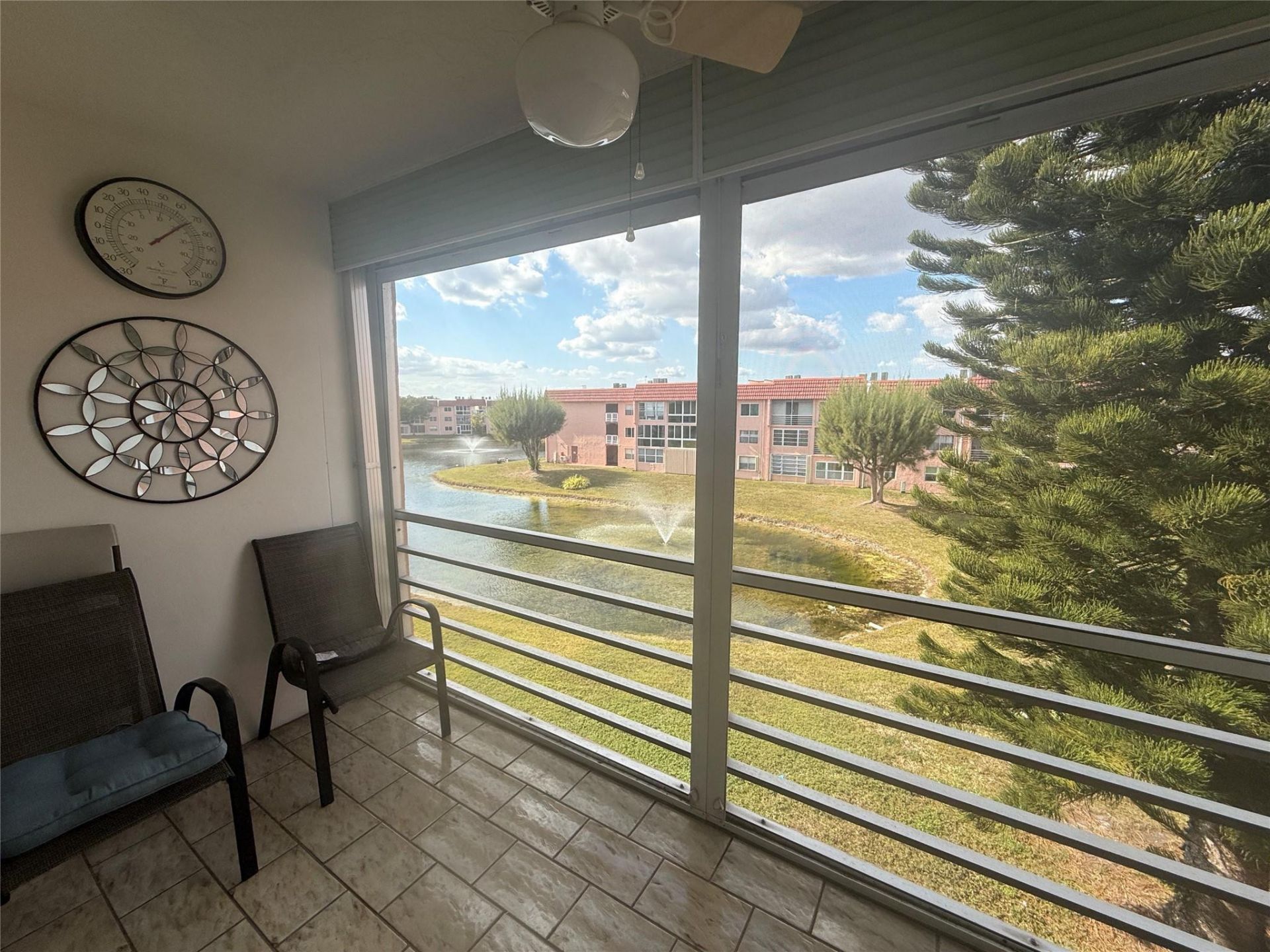 9400 Sunrise Lakes Boulevard, Unit 304, Sunrise, FL 33322 Photo