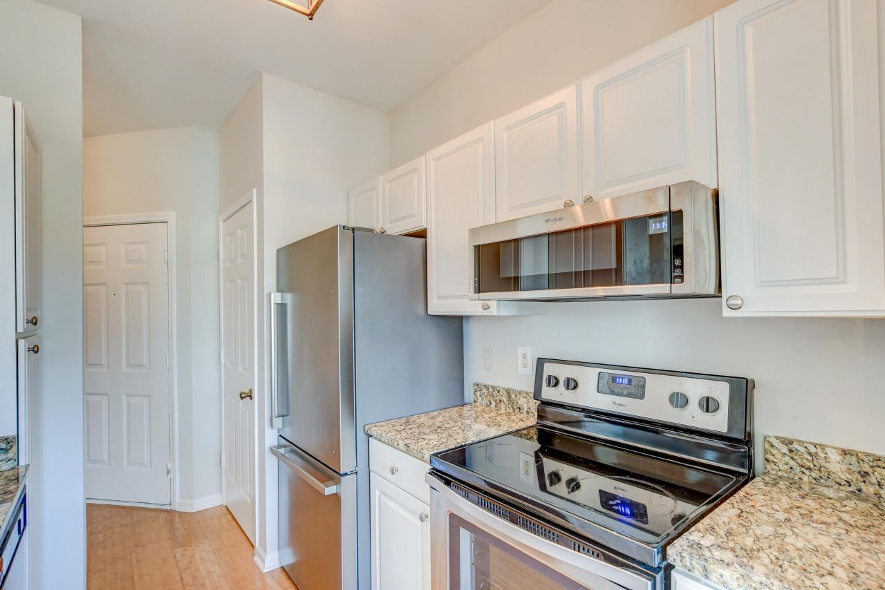 2223 Chatalain Way Photo 10