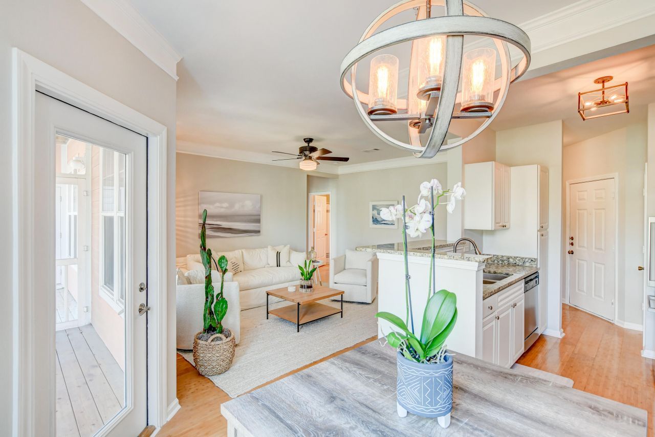 2223 Chatalain Way Photo 7