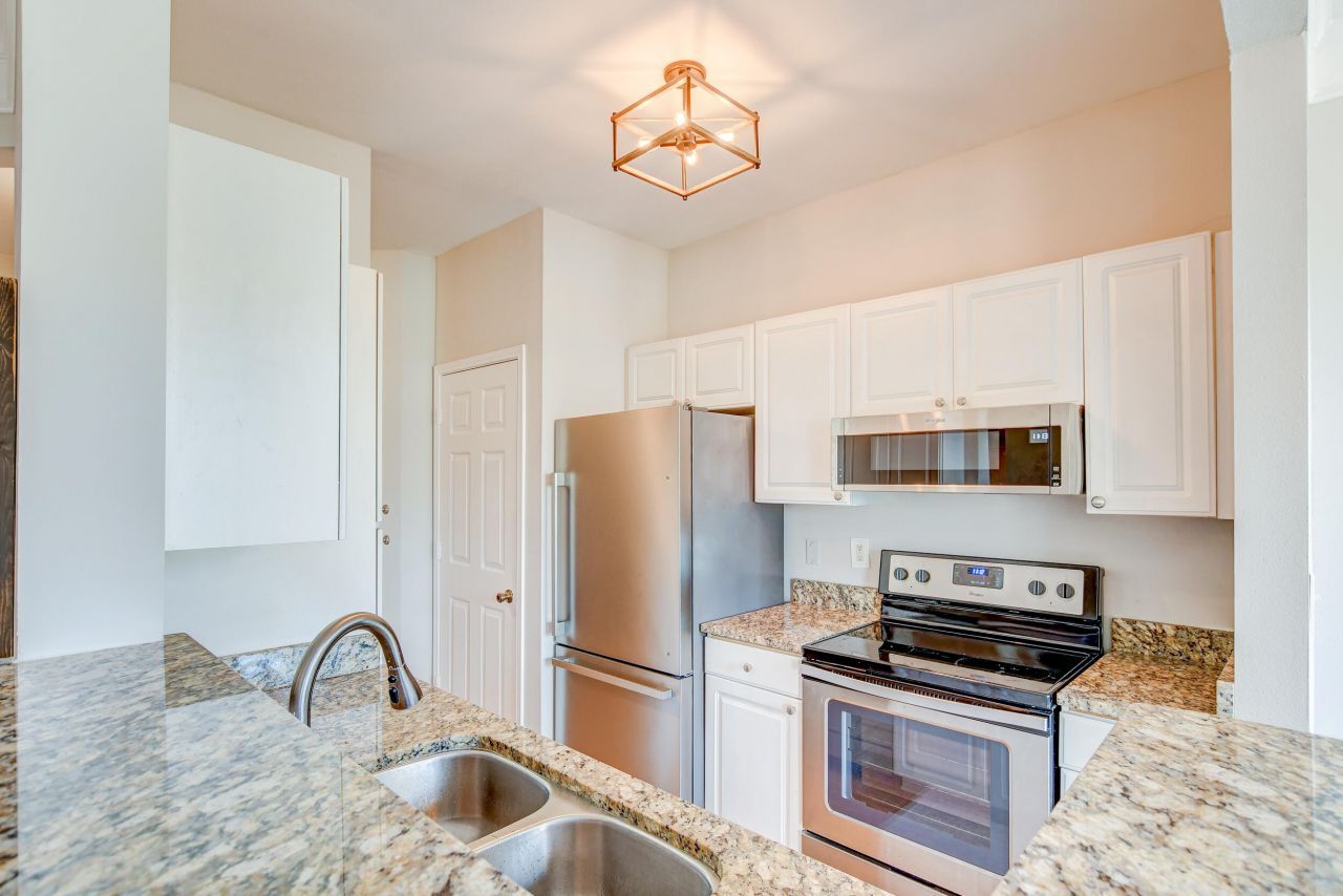 2223 Chatalain Way Photo 8