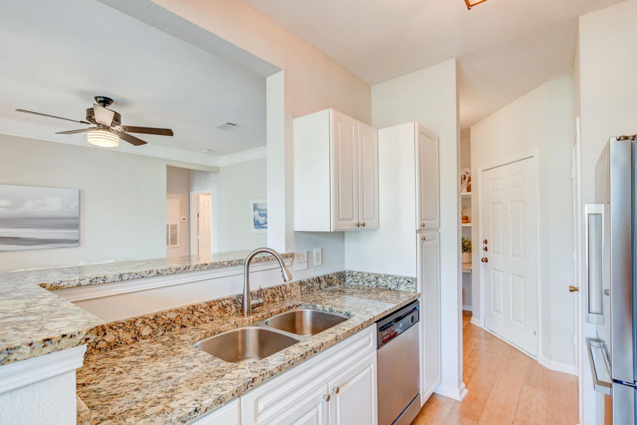 2223 Chatalain Way Photo 9