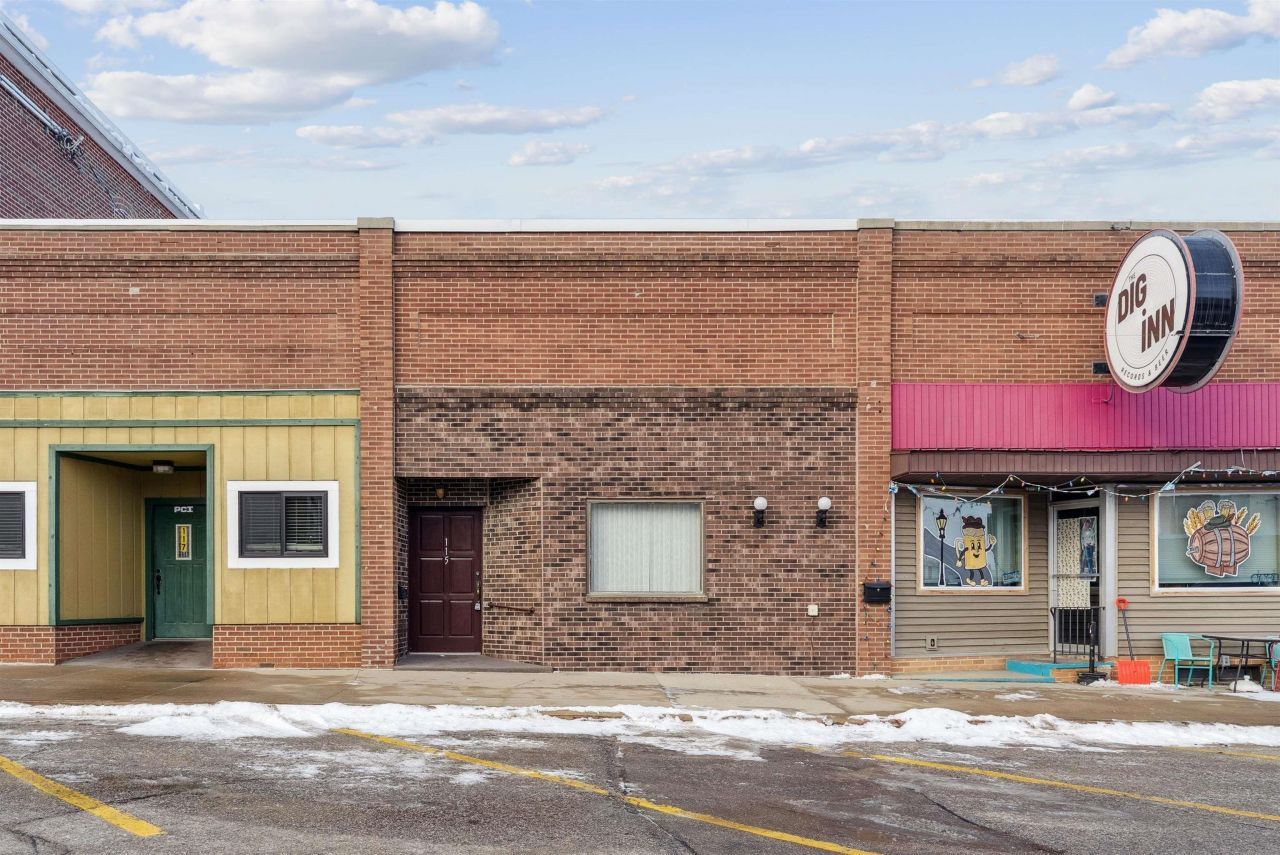 115 Broad Street, Reinbeck, IA 50669 Main Photo