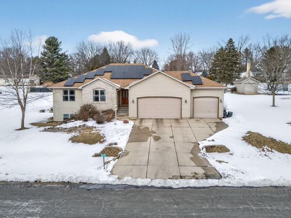 6683 Cheddar Crest Drive, Sun Prairie, WI 53590
