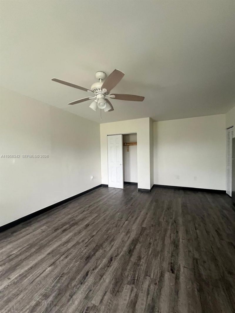 467 NW 8th St, Unit 14, Miami, FL 33136 Photo