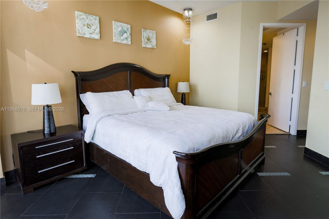 18201 Collins Ave , Unit 3709A, Sunny Isles Beach, FL 33160 Photo