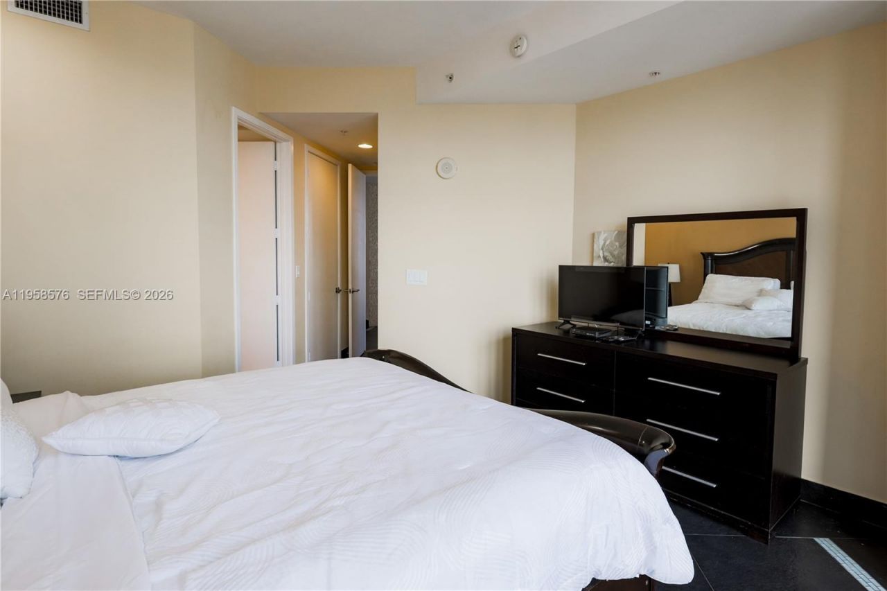 18201 Collins Ave , Unit 3709A, Sunny Isles Beach, FL 33160 Photo