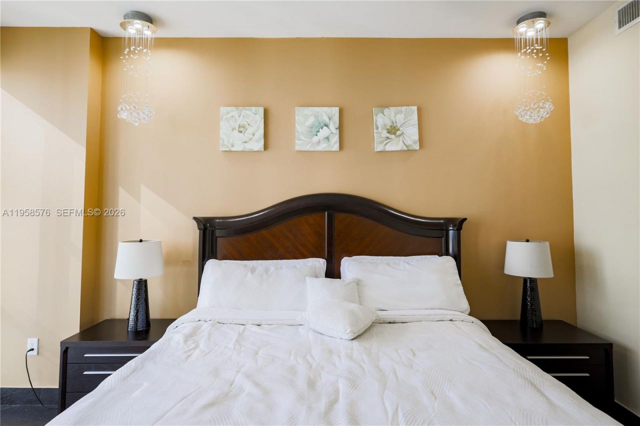 18201 Collins Ave , Unit 3709A, Sunny Isles Beach, FL 33160 Photo