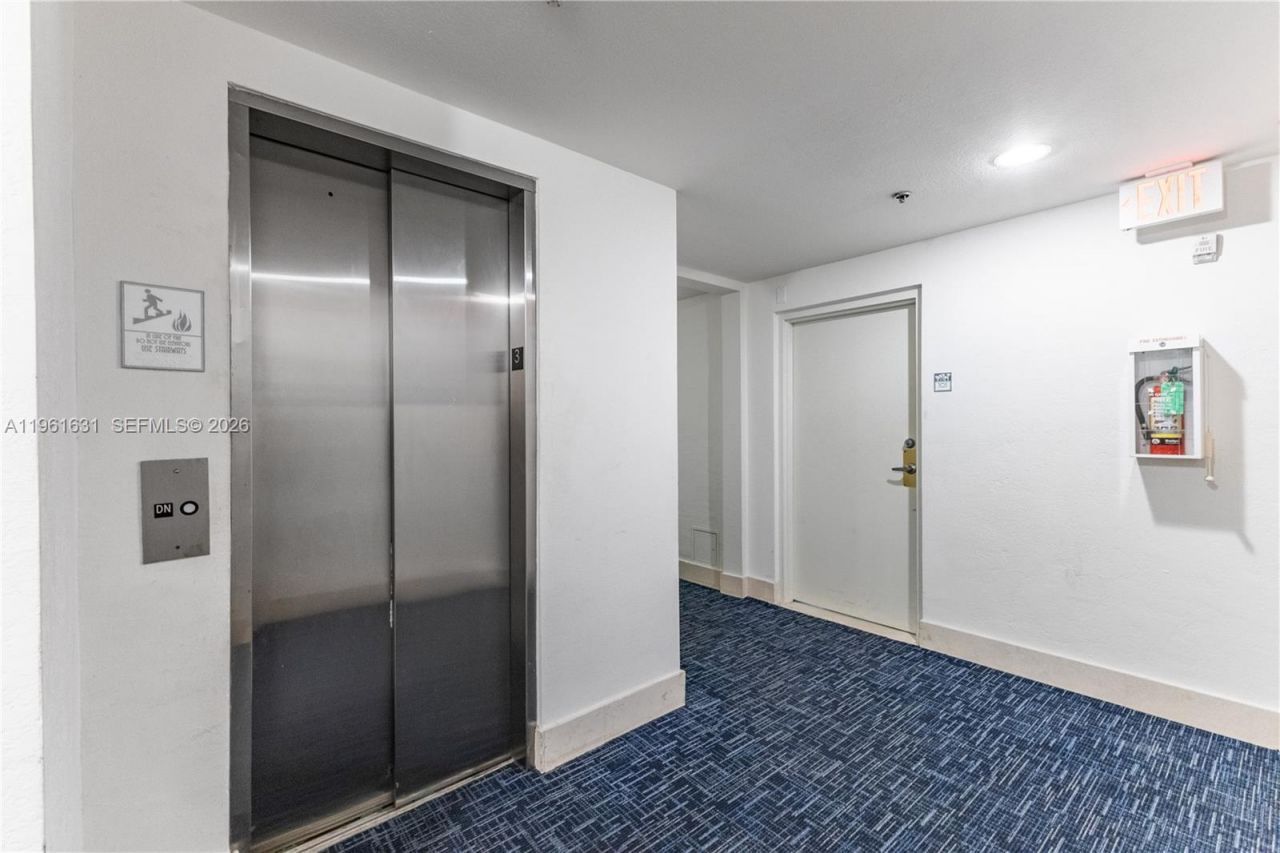 1300 Pennsylvania Ave, Unit 305, Miami Beach, FL 33139 Photo