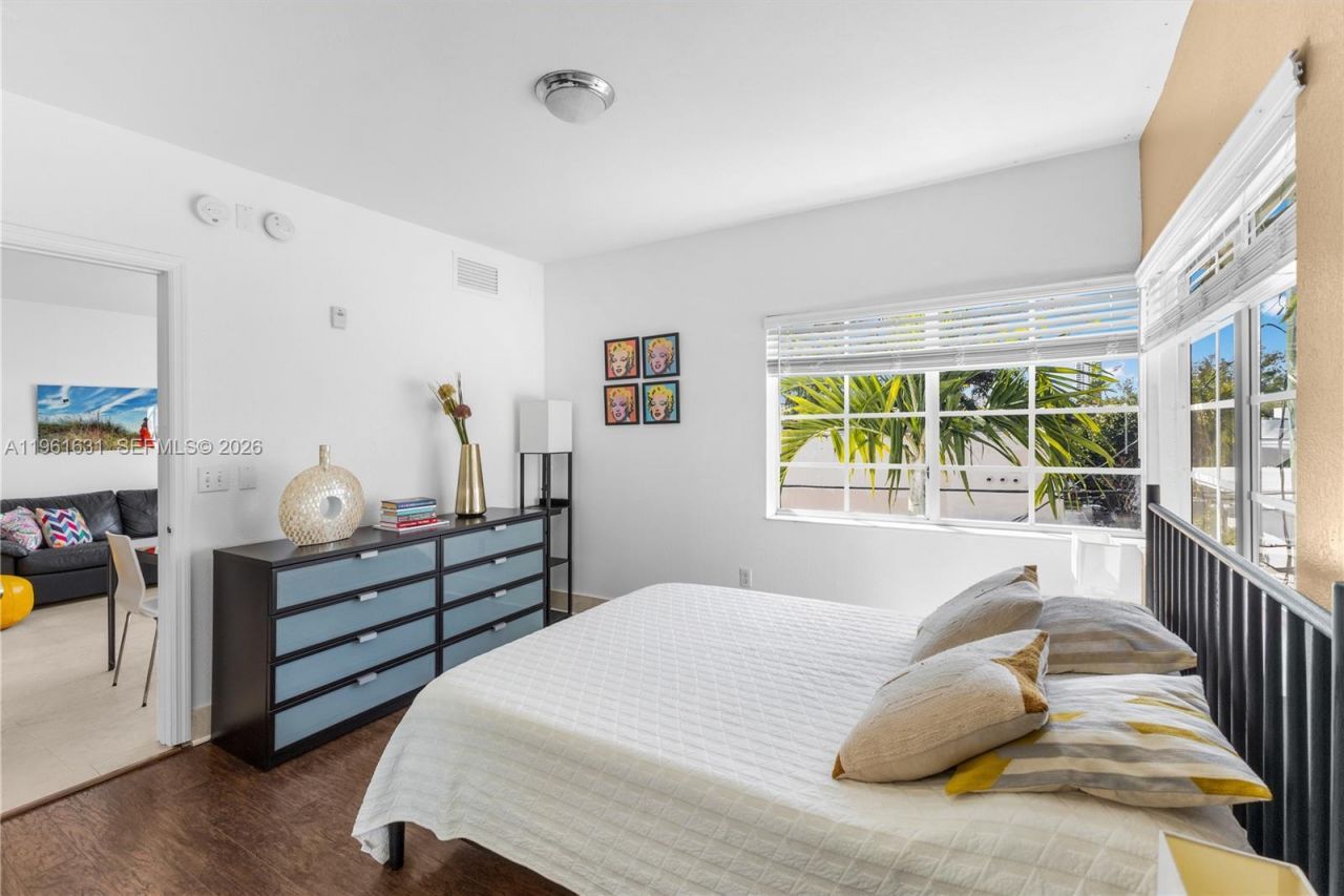 1300 Pennsylvania Ave, Unit 305, Miami Beach, FL 33139 Photo