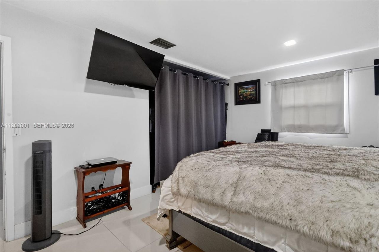 16832 NW 52nd Ave , Miami Gardens, FL 33055 Photo